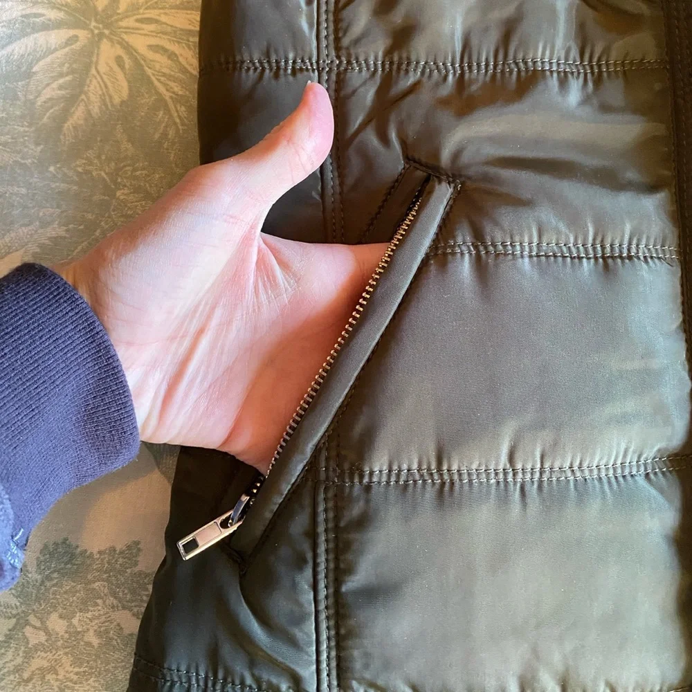 NWT Gibson Latimer Olive Color Quilted Vest with Removable Faux Fur Collar - Picture 7 of 16
